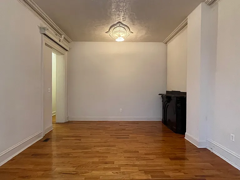 4833 Germantown Ave #1R — Photo 7