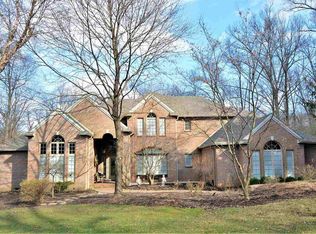 11121 Timber Ridge Dr, Evansville, IN 47725