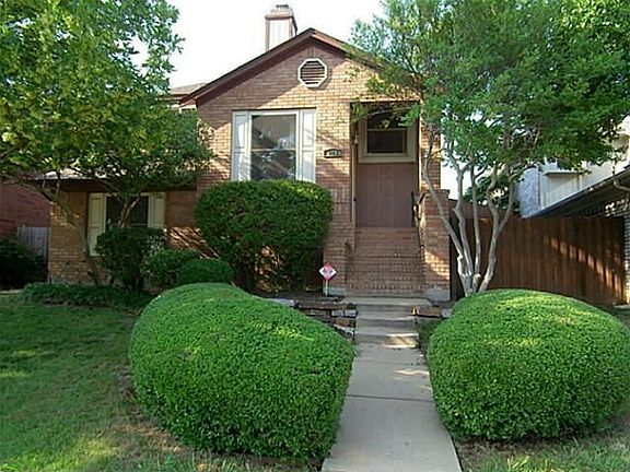 4th image of 1115 Golden Gate Dr