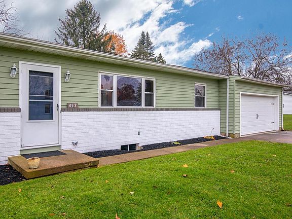 3rd image of 457 Donovan Dr