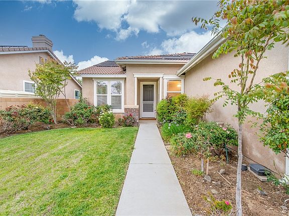 3rd image of 32622 Breton Dr