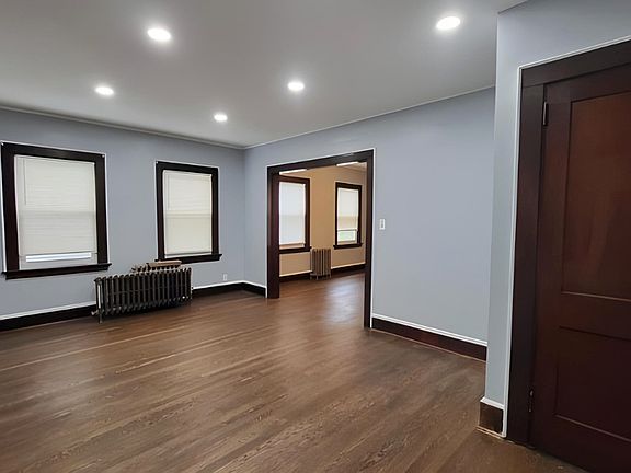 3rd image of 19 Mount Pleasant Ave Floor 1