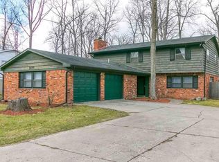 2608 W Berkshire Dr, Muncie, IN 47304