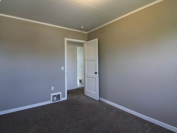 3rd image of 1411 Roberdeau St #1411