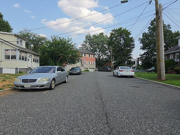 5th image of 36 Concord Pl