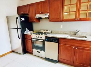 23-28 28th Ave #2A, Astoria, NY 11102