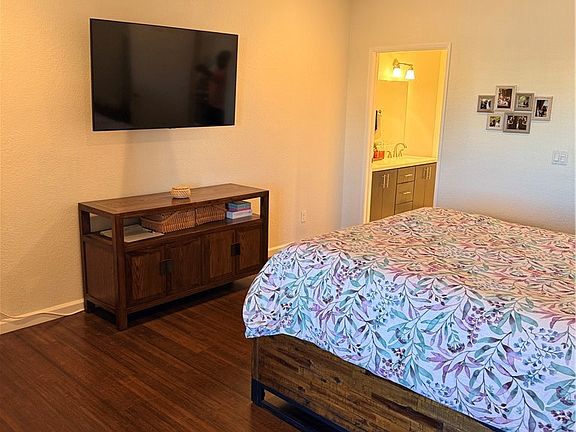 5th image of 14630 Dickens St Unit 307