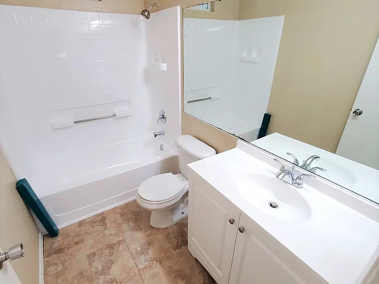 729 S Knott Ave #101 — Photo 12