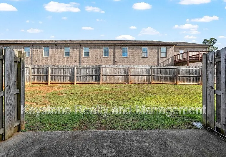 2296 McCormick Ln #J — Photo 15