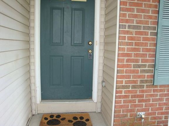 4th image of 4132 Loyala Chase Ln