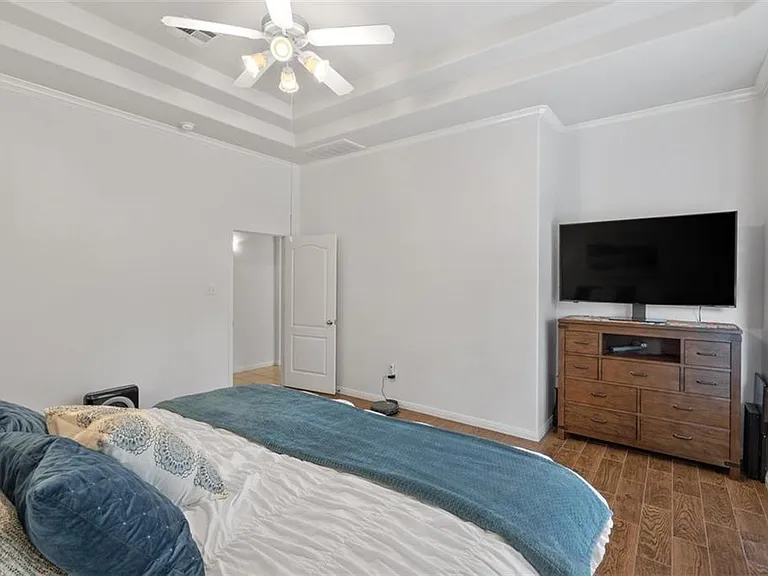 2101 Aaron Ross Way — Photo 17