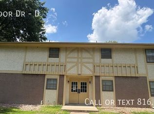 3546 Tudor Dr APT D, Leavenworth, KS 66048