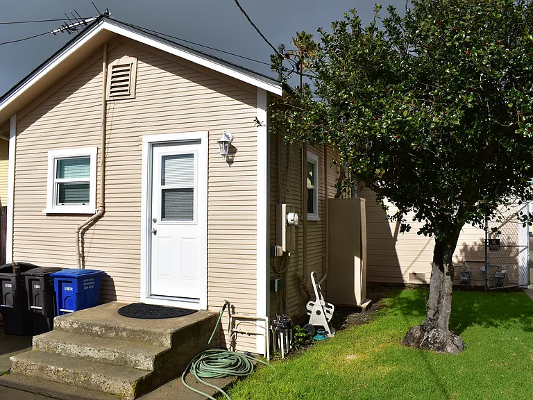 Little shared backyard area