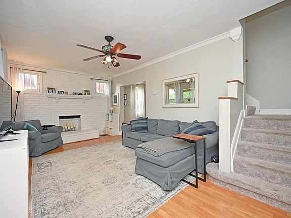 4th image of 2156 Cathedral Ave