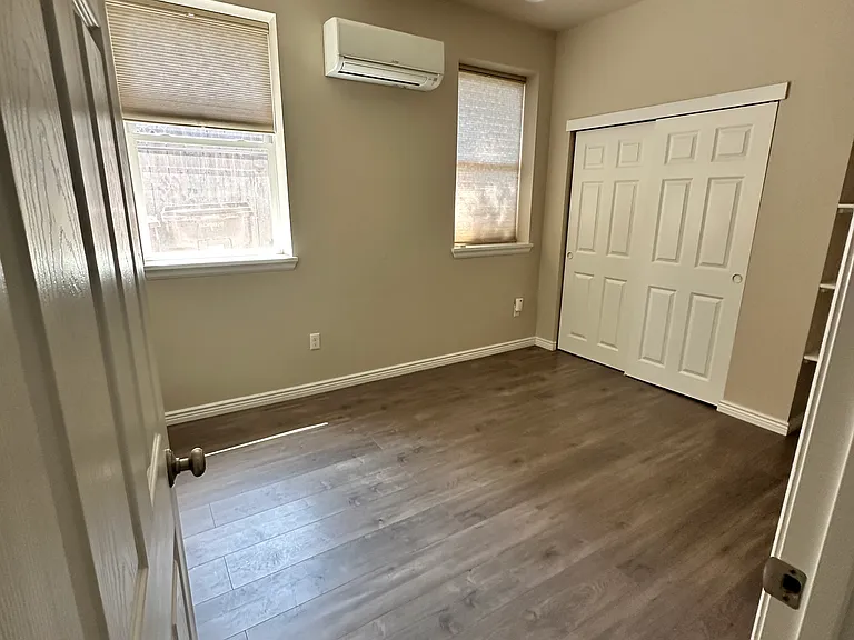 3590 Endicott Dr #B — Photo 7