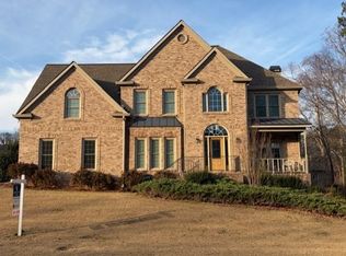 710 Trillium Ln, Lilburn, GA 30047
