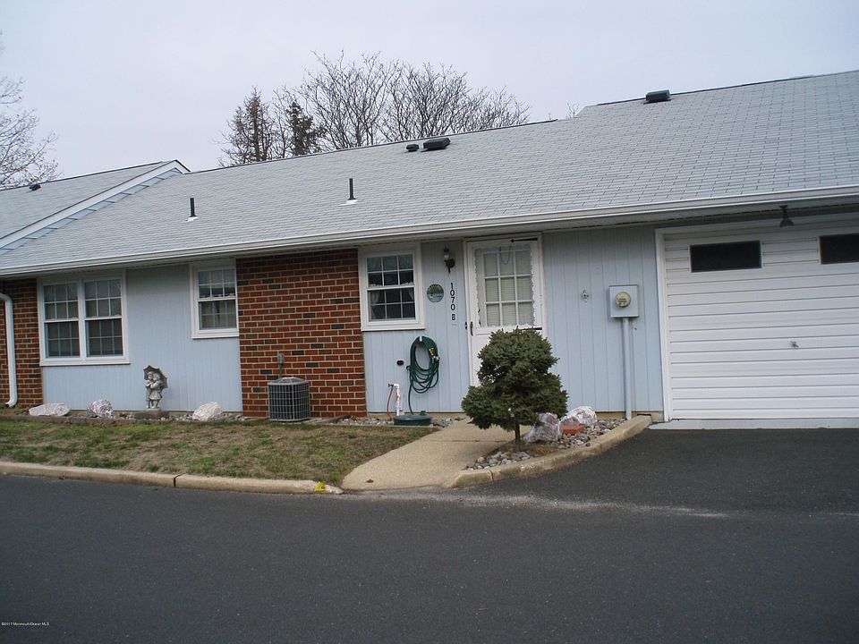 1st image of 1070 Argyll Circle #B