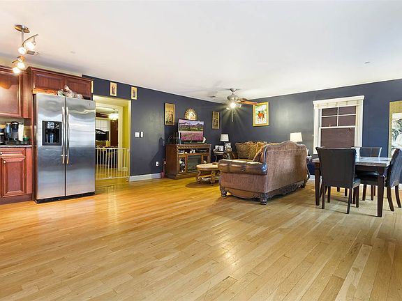 2nd image of 91 Broadway APT 2