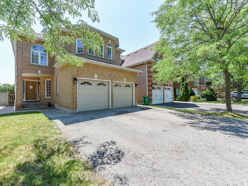 1st image of 10 Sweet Briar Ln