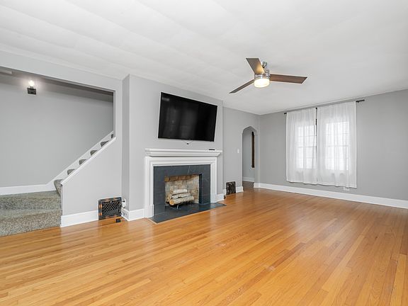 3rd image of 729 Edgemoor Ave