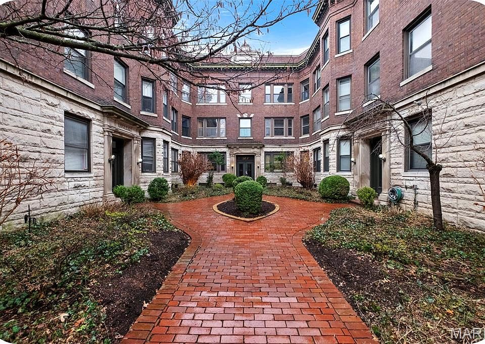 1st image of 377 N Taylor Ave Unit 3N