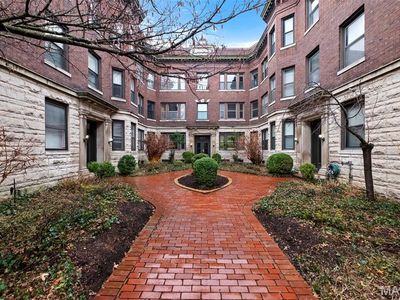 377 N Taylor Ave Unit 3N, Saint Louis, MO, 63108