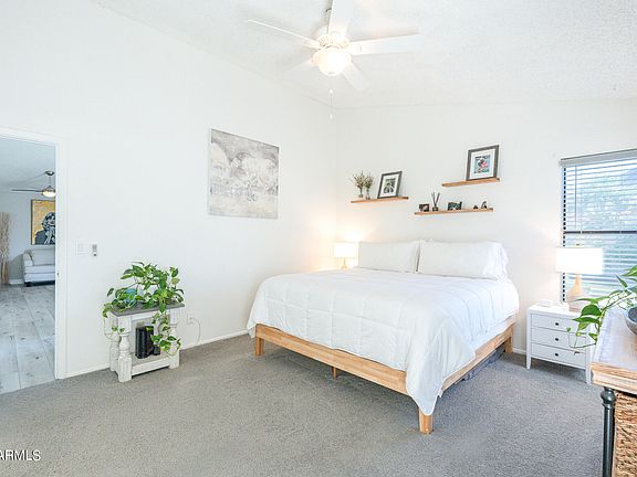 4th image of 1395 N 87TH Street