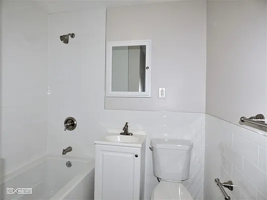 Rented by Citi Habitats | media 8