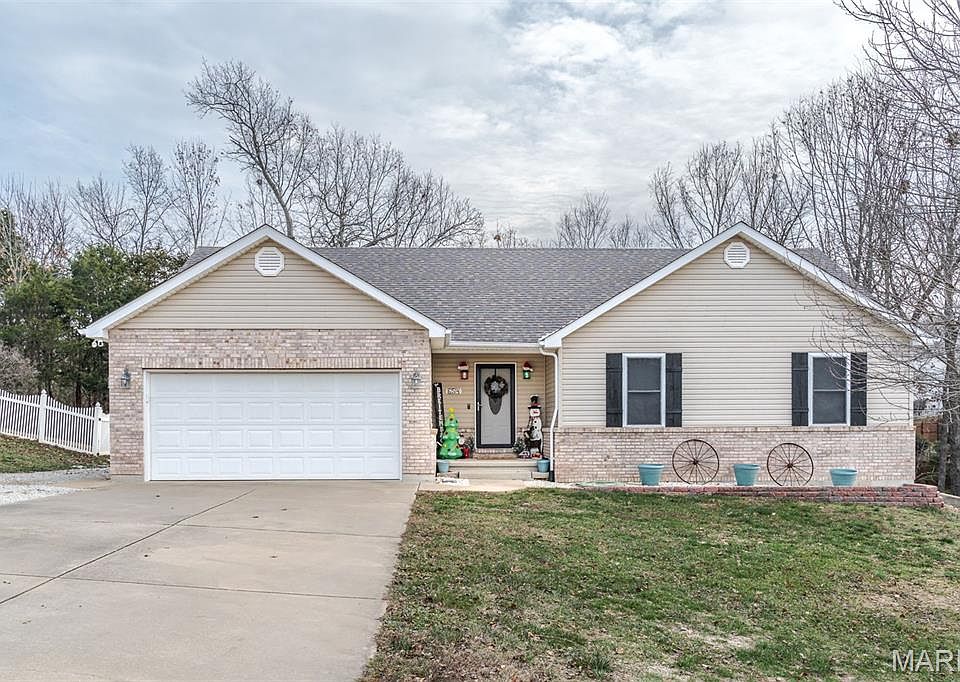 1st image of 654 Lindsey Dr