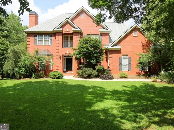 12216 Edgewater Dr, Hampton, GA 30228