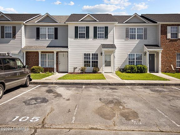 2nd image of 105 Fairwood Court