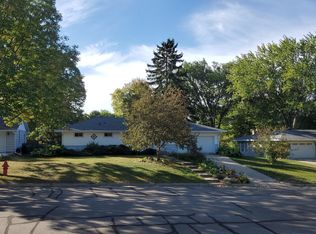 4517 Southmore Dr, Bloomington, MN 55437