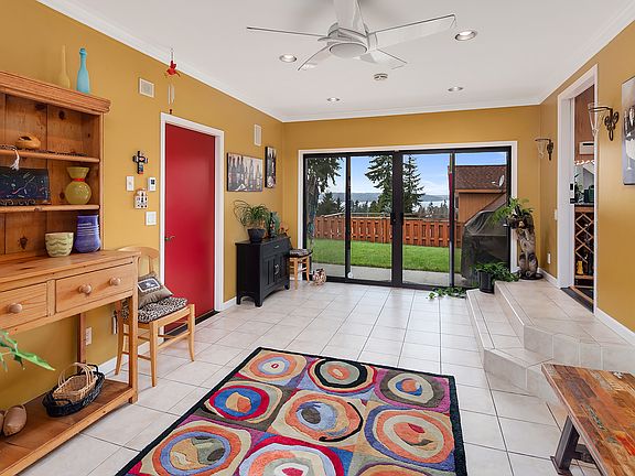 2nd image of 1615 S 226th Pl