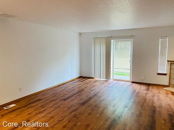 2nd image of 758 SW Meadow Dr #11130062