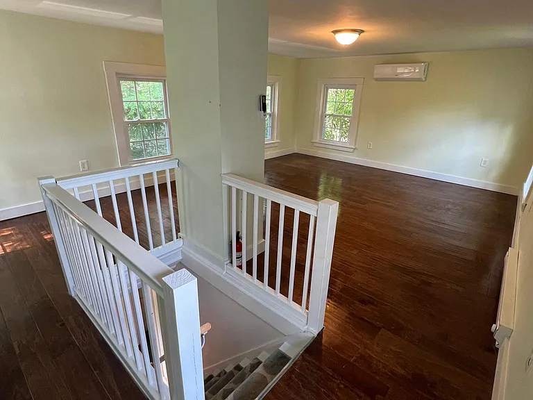 324 Main St #B — Photo 7