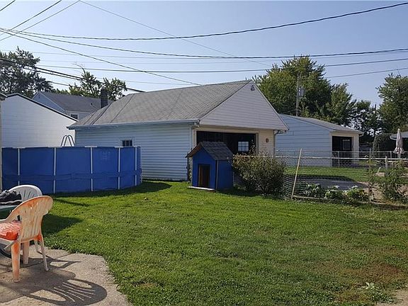 3rd image of 150 Mayville Ave