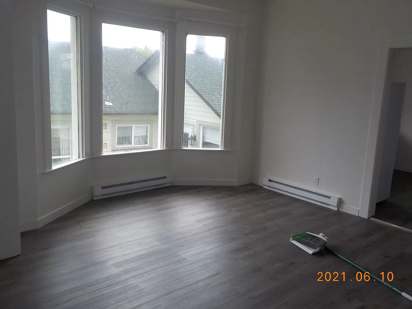 2716 Cherry — Photo 3