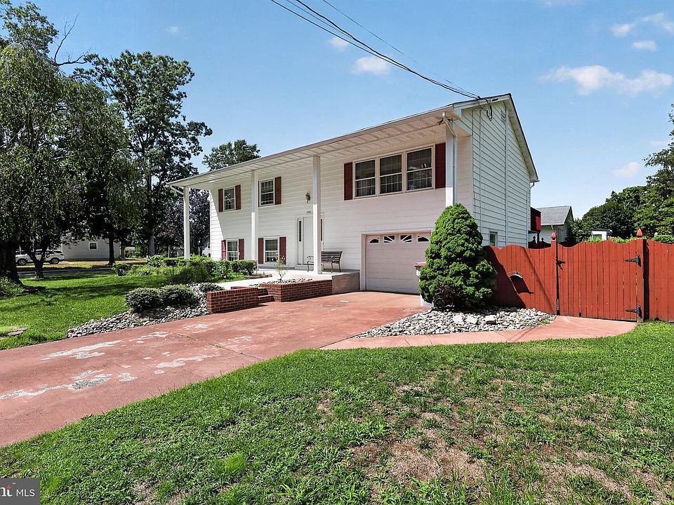 1st image of 1782 Sequoia Dr