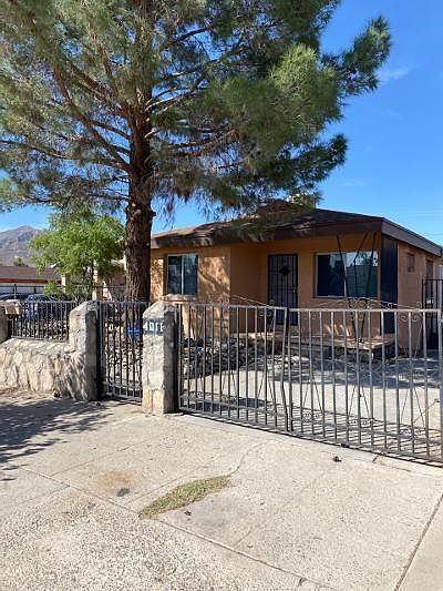 1st image of 4011 La Luz Ave
