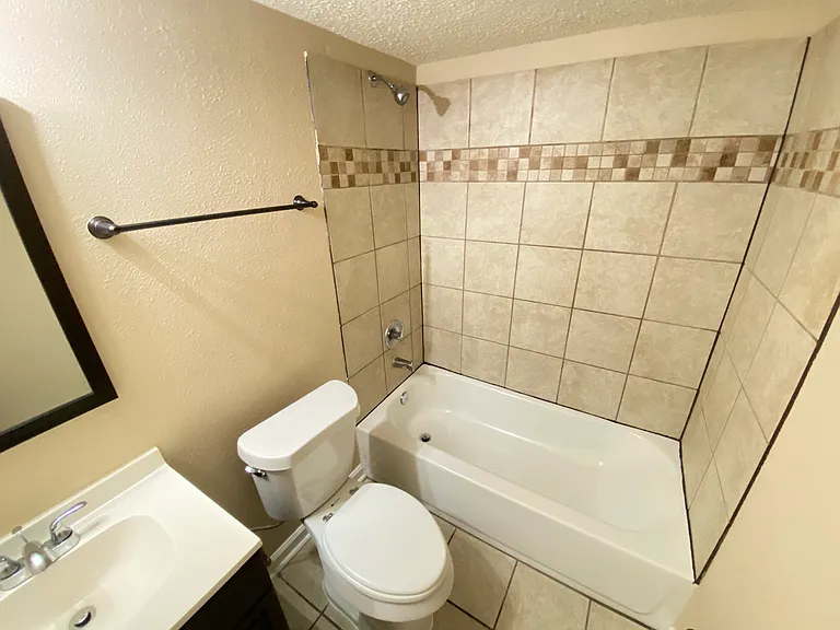 4543 Villawood Dr — Photo 11