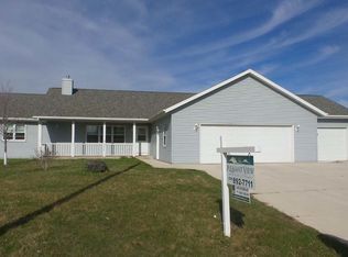 340 Mulberry Dr, Waldo, WI 53093