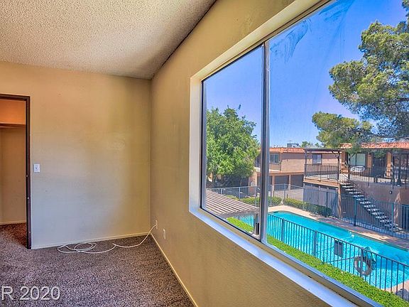 5th image of 321 Misty Isle Ln Unit D