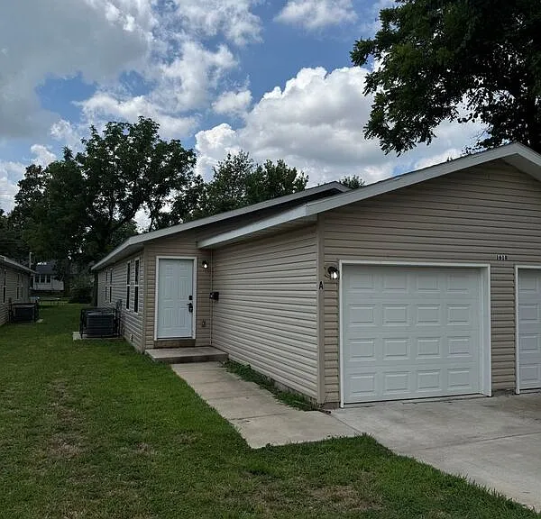 1618 W Scott St #A — Photo 1