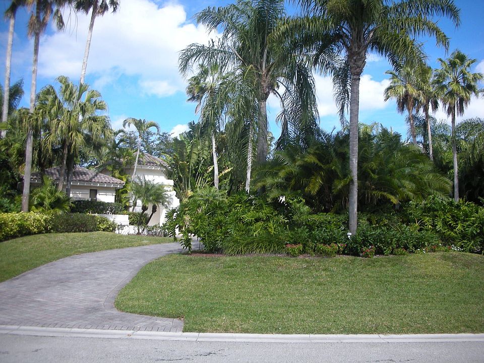 1st image of 2931 Le Bateau Dr