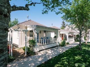 24 Nap Ln, Pacific Beach, WA 98571