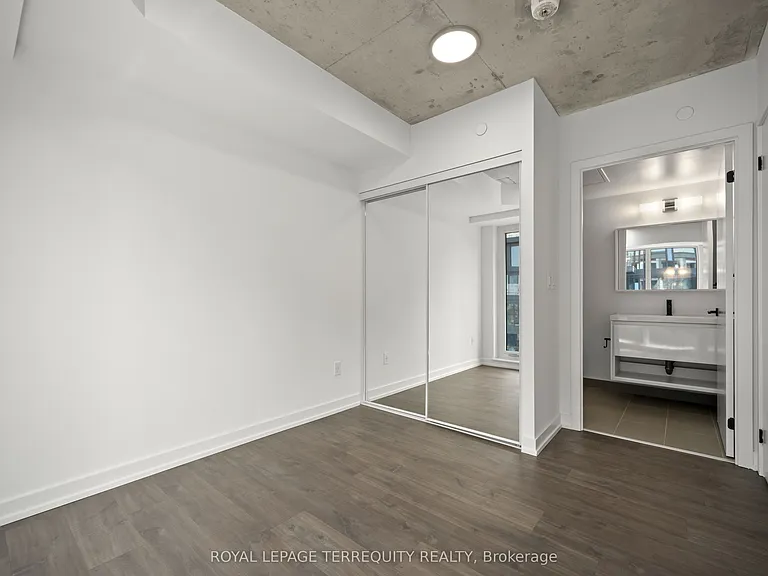 2 Augusta Ave #1303 — Photo 12