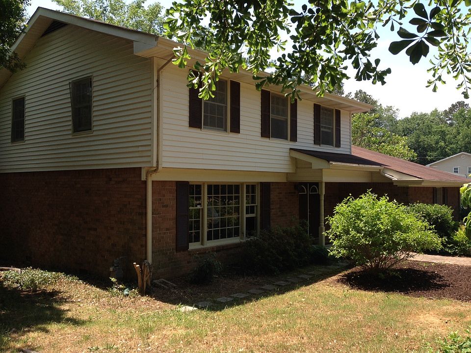 1st image of 200 Ponderosa Dr