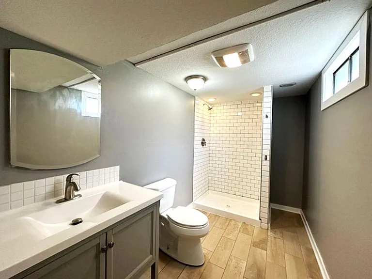 1318 SW Lynn Dr — Photo 16