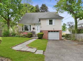 85 Ewart St, Scarsdale, NY 10583