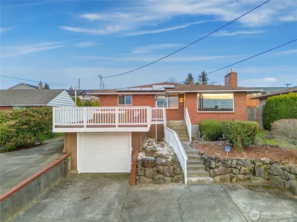 1251 S Jackson Avenue, Tacoma, WA 98465